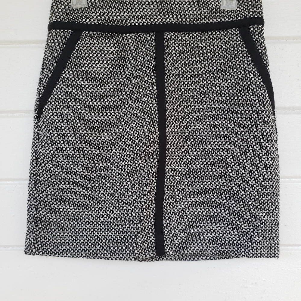 Midi Skirt Architectural Design Pockets